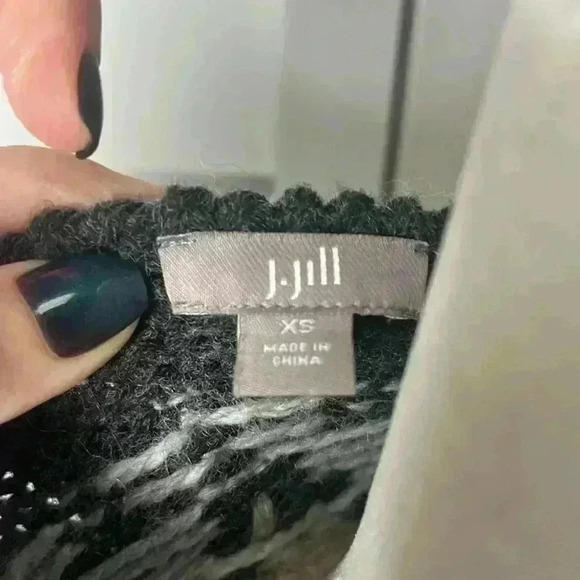 J. Jill Wool Blend Knit Embellished Fair Isle Cardigan Sweater Size XS - Picture 7 of 9